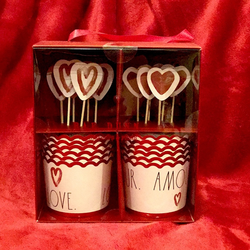 NIB ♥️ Rae Dunn Baking Cups LOVE AMOUR  party bowl Cupcake